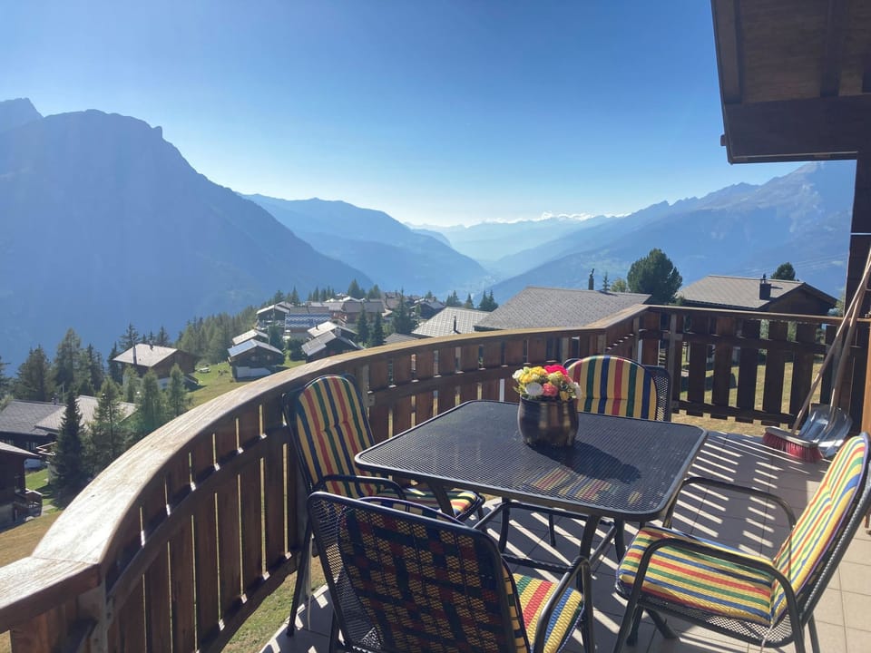 Chalet Bergkristall 4-Bettwohnung, Dusche, WC 4-Bettwohnung, Dusche, WC Apartment in Canton of Valais