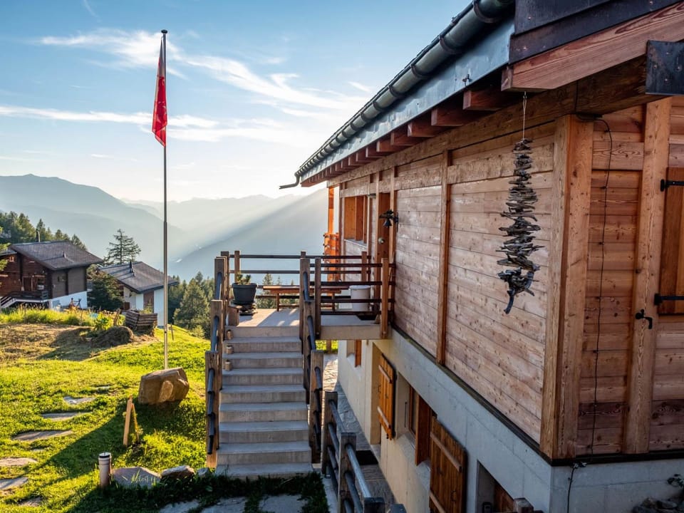Chalet Seviann 6-Bettwohnung, Dusche, WC 6-Bettwohnung Erdgeschoss Apartment in Canton of Valais