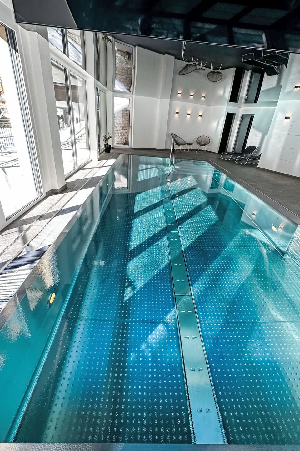 Pool Indoor