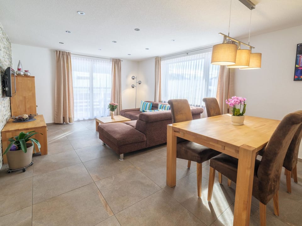 Alpen Leukerbad # 4-bed apartment, Dusche, WC Apartment in Canton of Valais