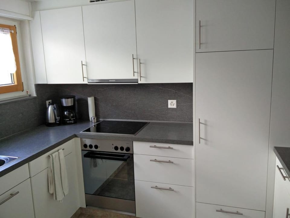 Domino 11 # 5-bed apartment, Dusche, WC 5-Bettwohnung, Bad, WC Apartment in Canton of Valais