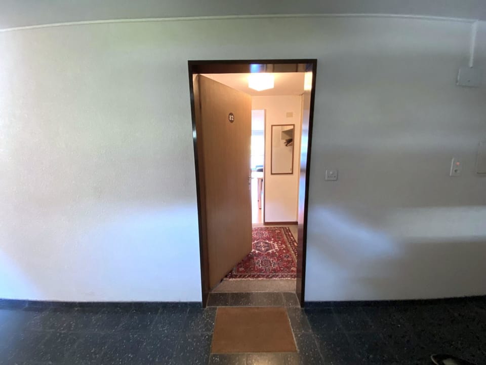 Adler 82 # 2-bed apartment, Dusche, WC 2-Bettwohnung, Dusche, WC Apartment in Canton of Valais