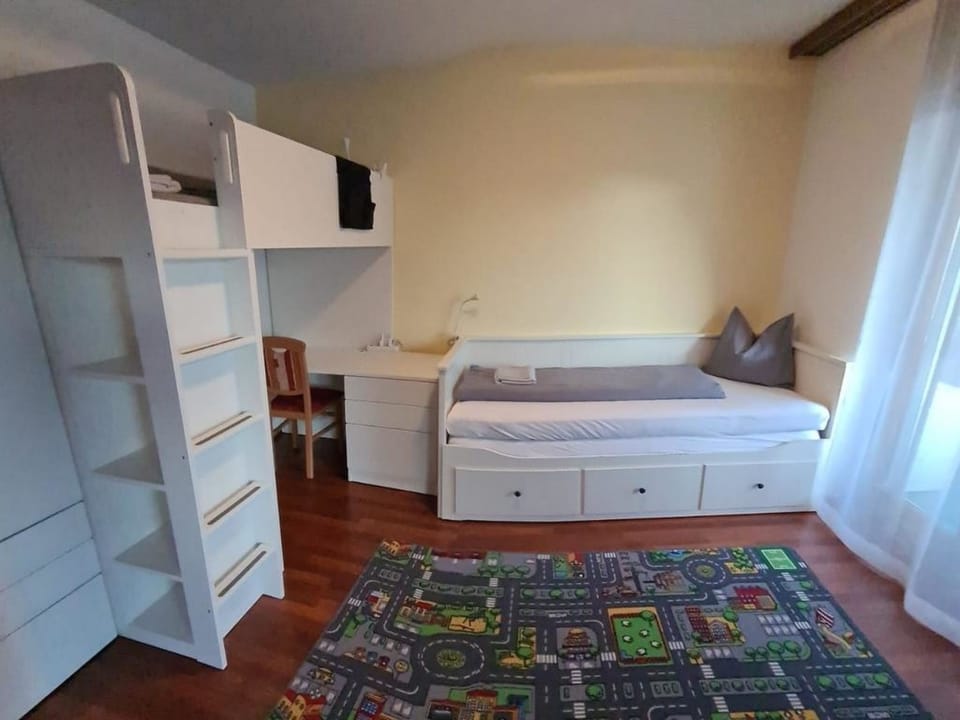 Arca 2 # 5-bed apartment, Bad, WC 5-bed apartment, Bad, WC Apartment in Canton of Valais