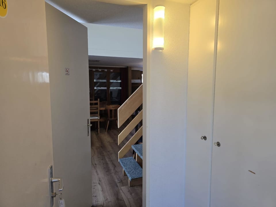 Fortuna 316 # 5-bed apartment, Dusche, WC 5-Bettwohnung, Dusche, WC Apartment in Canton of Valais