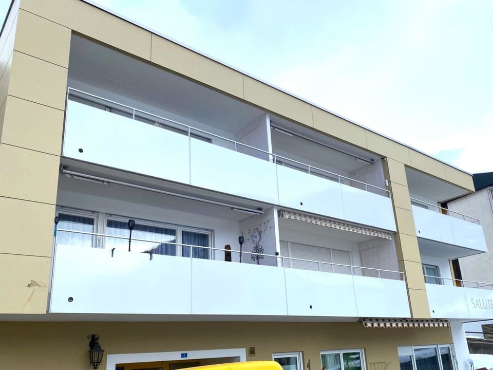 Salute 108 # 4-bed apartment, Dusche, WC 4-Bettwohnung, Dusche, WC Apartment in Canton of Valais
