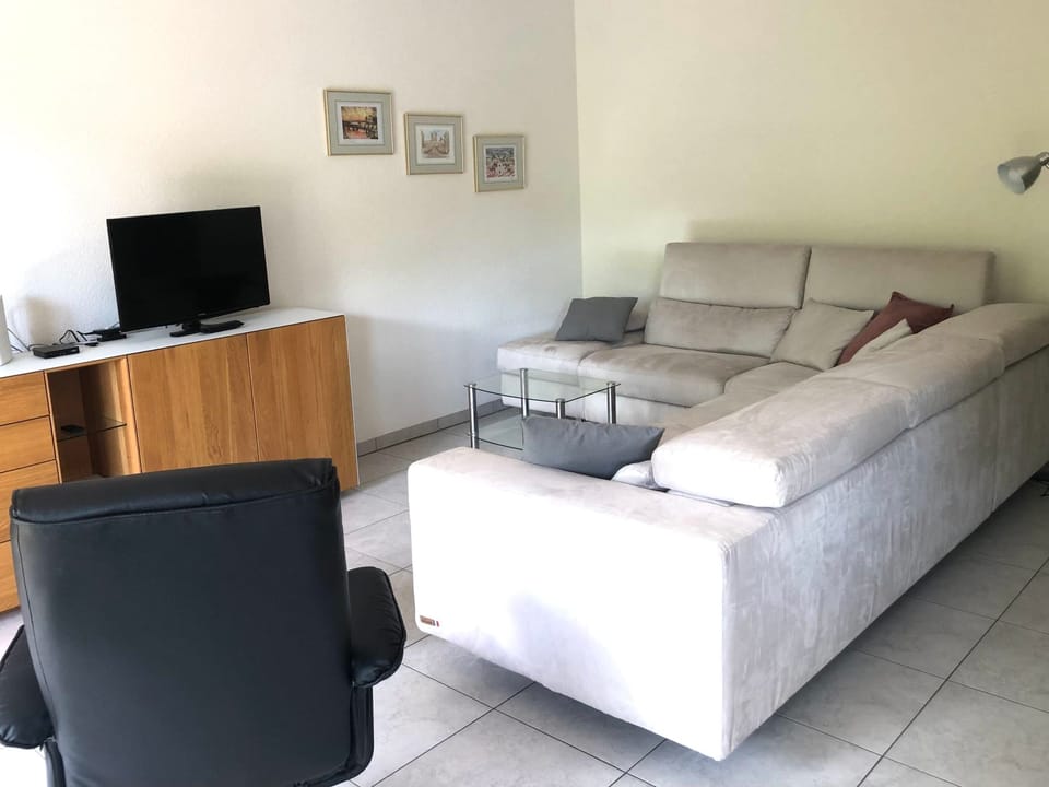 Edelweiss D 02 # 4-bed apartment, Dusche, WC 4-Bettwohnung, Dusche, WC Apartment in Canton of Valais