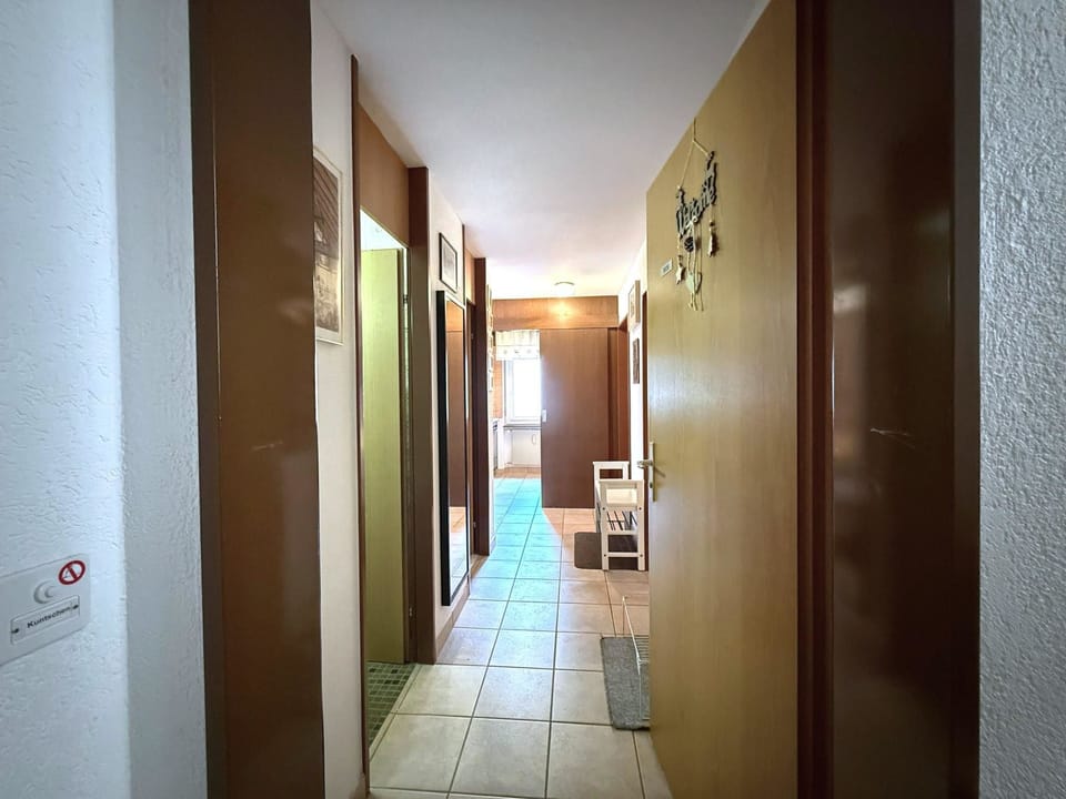 Lärchenwald 1808 # 4-bed apartment, Bad, WC 4-Bettwohnung, Bad, WC Apartment in Canton of Valais