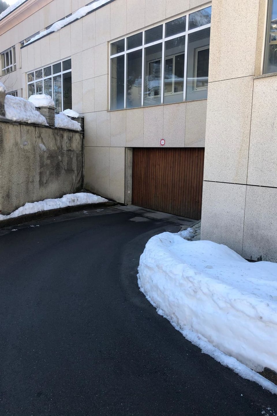 Leuca 11 # 2-bed apartment, Bad, WC 2-Bettwohnung, Bad, WC Apartment in Canton of Valais