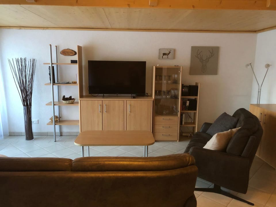 Edelweiss B 42 # 6-bed apartment, Dusche und Bad, WC Apartment in Canton of Valais