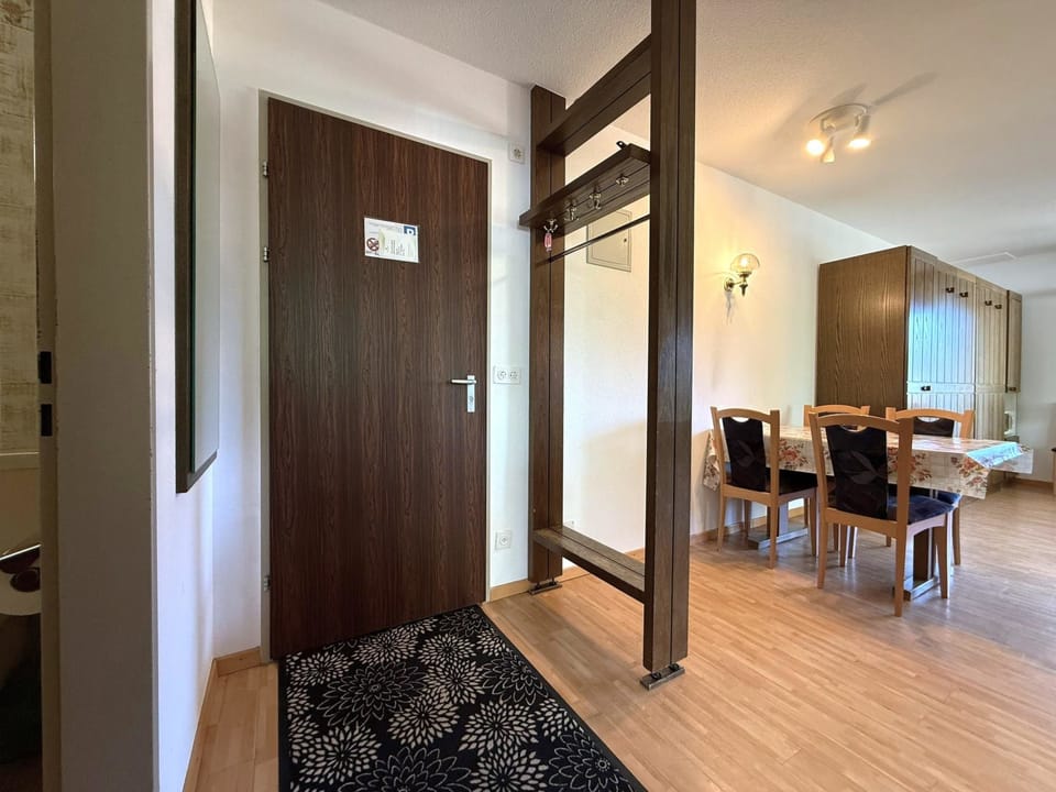 Royal 51 # 4-bed apartment, Bad, WC 4-Bettwohnung, Bad, WC Apartment in Canton of Valais