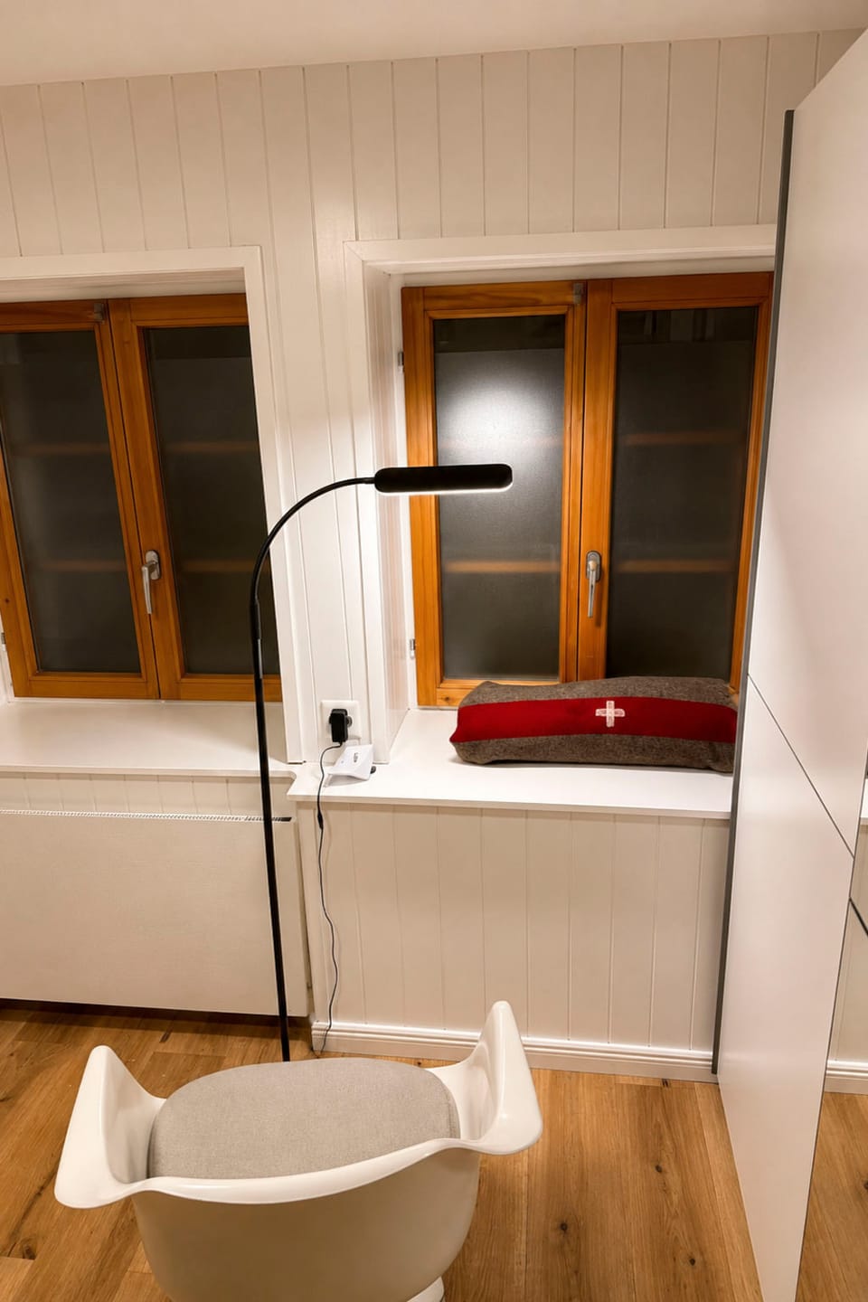 Alte Gemeindestube 2. OG Ost Appartement/Fewo, Dusche oder Bad, WC Apartment in Canton of Valais
