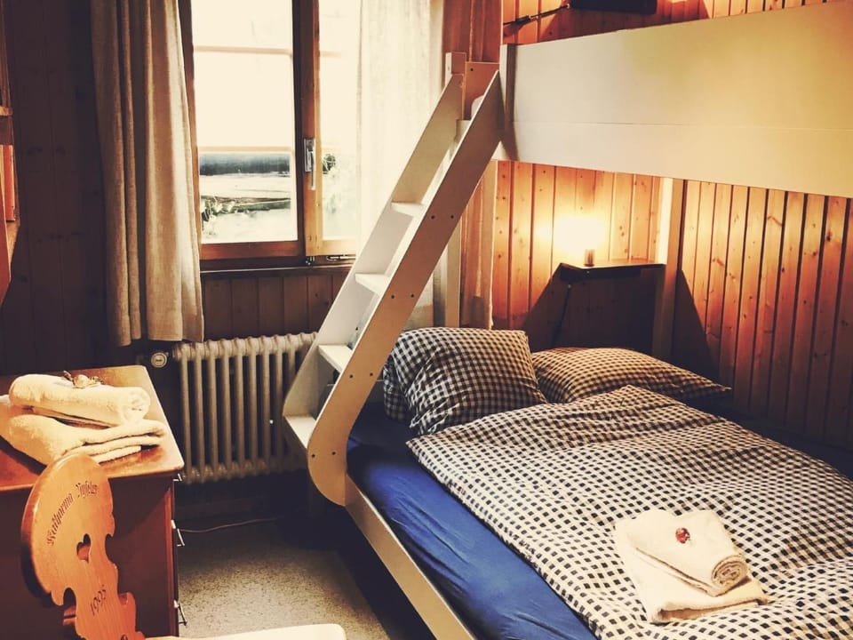 Haus "Nyfeler" Obergeschoss 4-Bettwohnung Apartment in Canton of Bern (Region)