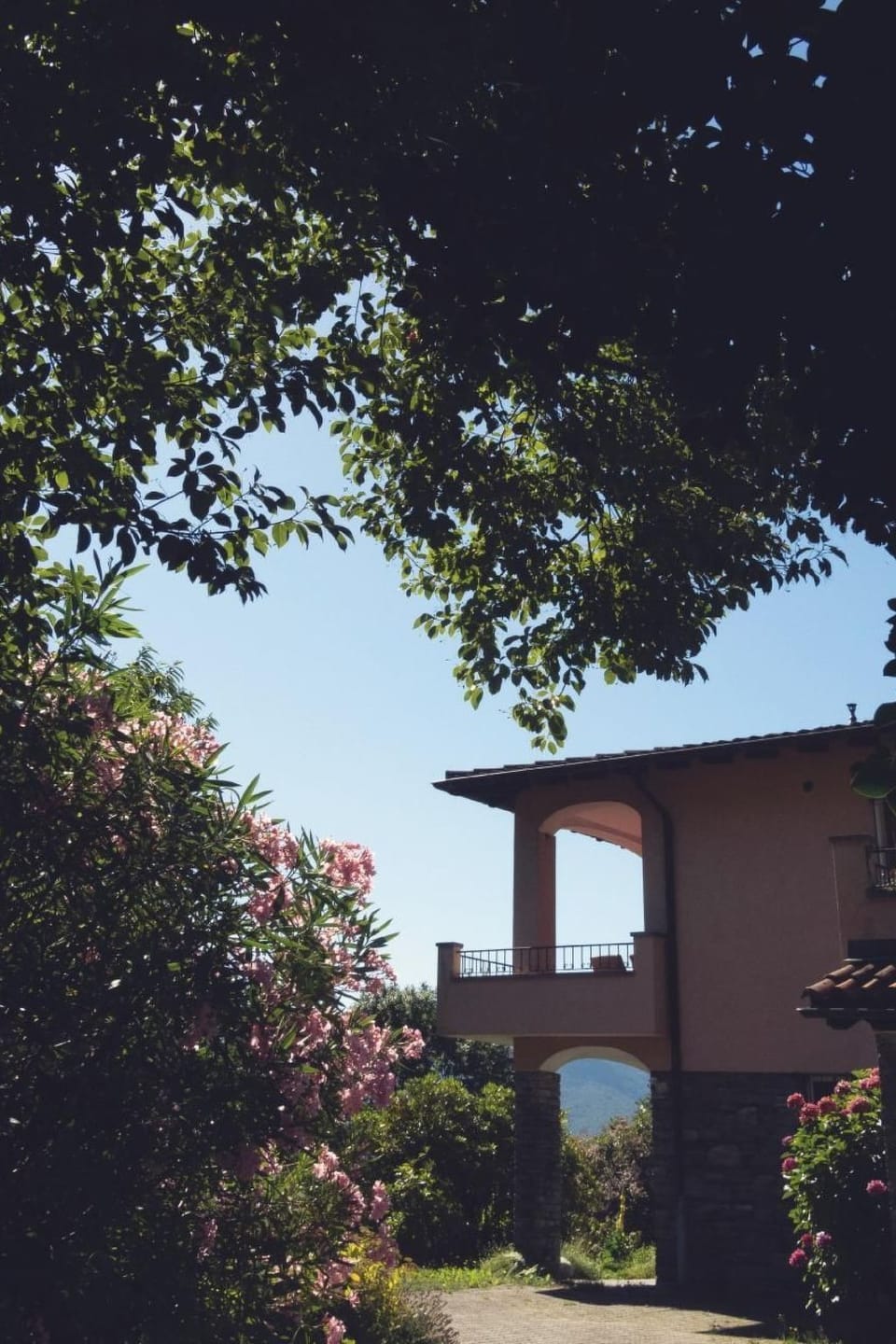 Casa Nespole, Familiennest mit Seesicht Vacation rental in Locarno