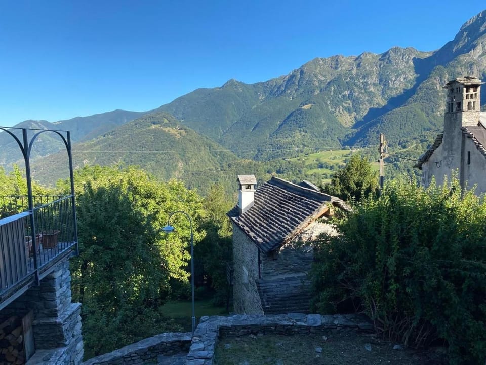 Tausend Steine Haus Vacation rental in Canton of Ticino