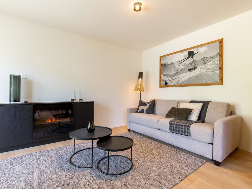 Appartement/Fewo, Dusche, WC, 6-Bettwohnung Apartment in Arosa