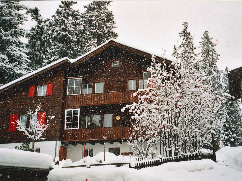 Chalet Waldesruh (3 ZWhg.) 4-Bettwohnung Apartment in Arosa