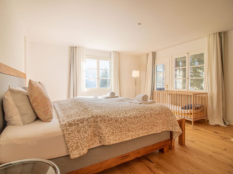 Pradella EG by Arosa Holiday Appartement/Fewo, Dusche oder Bad, WC, 7-Bettwohnun Apartment in Arosa