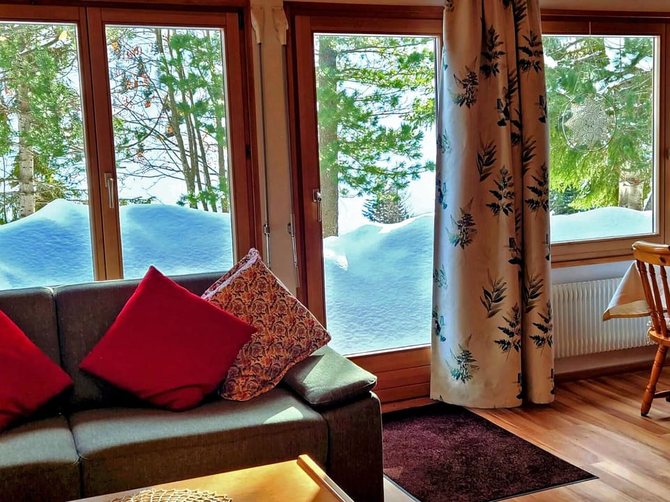 Carlina (Wohnung Parterre) Appartement/Fewo,  , 4-Bettwohnung 3-Bettwohnung Apartment in Arosa