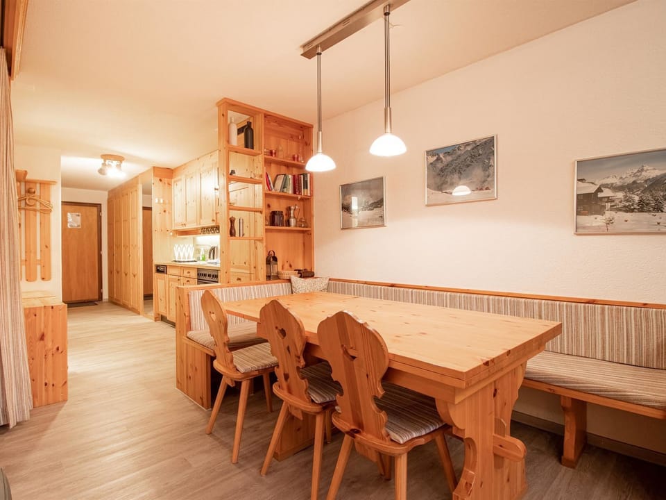 Rothornblick 41 by Arosa Holiday Appartement/Fewo, Dusche oder Bad, WC, 6-Bettwo Apartment in Arosa
