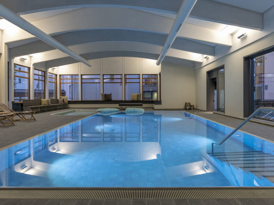 Pool Indoor