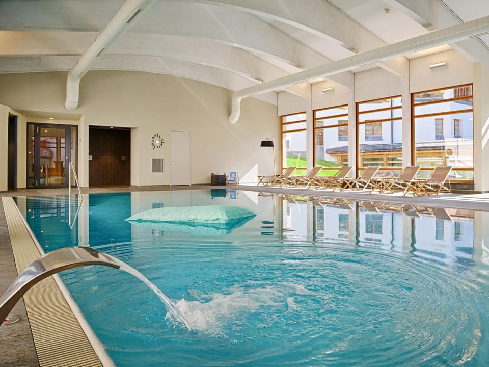 Pool Indoor
