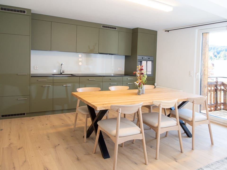 Kitchen / Dining Room