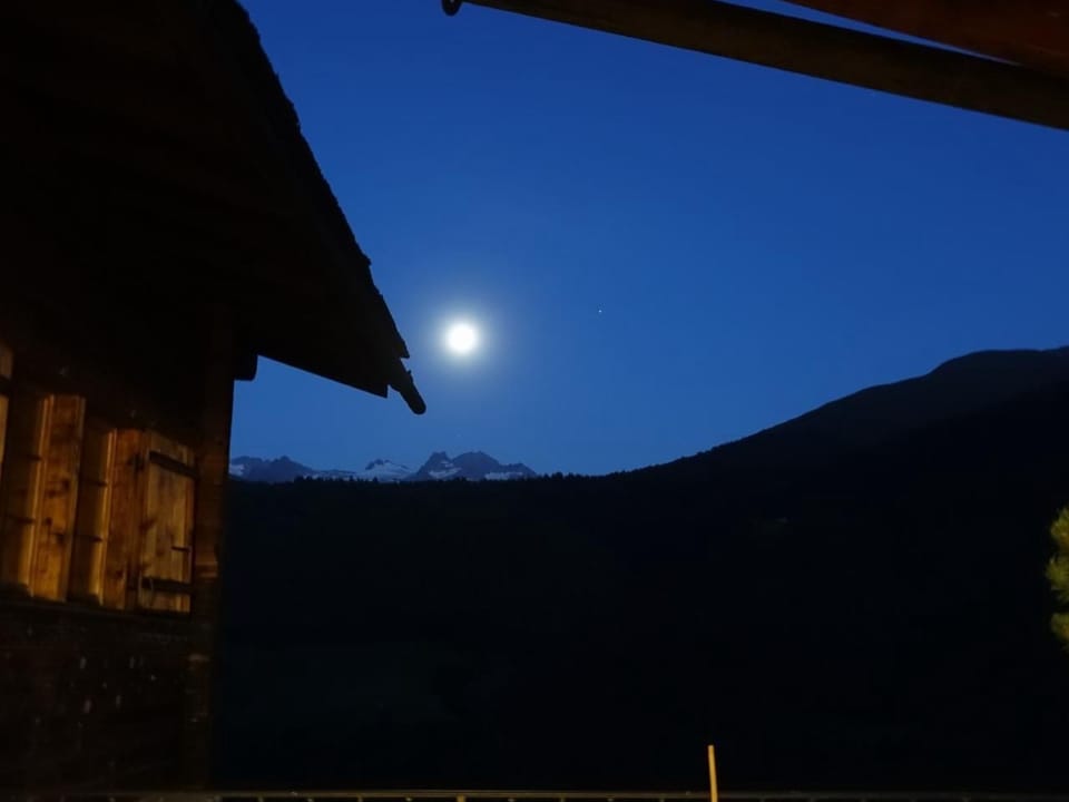 Chalet 'Casa Muraun' mit Bergblick Vacation rental in Canton of Grisons