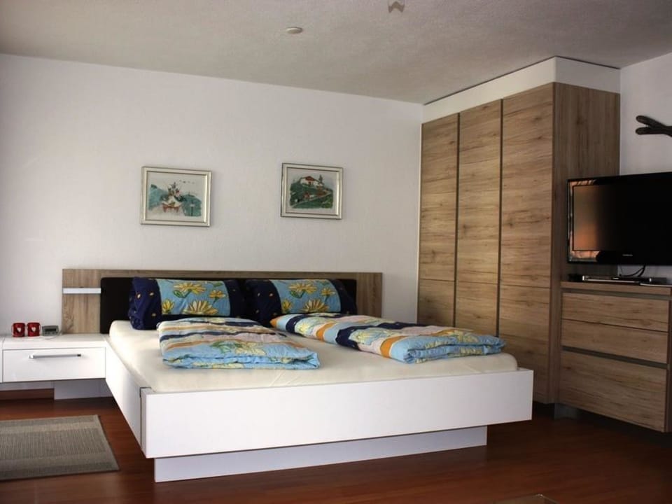 Chalet Manulia 1 Appartement/Fewo, Dusche oder Bad, WC 1 1/2-Zimmerwohnung Apartment in Canton of Grisons