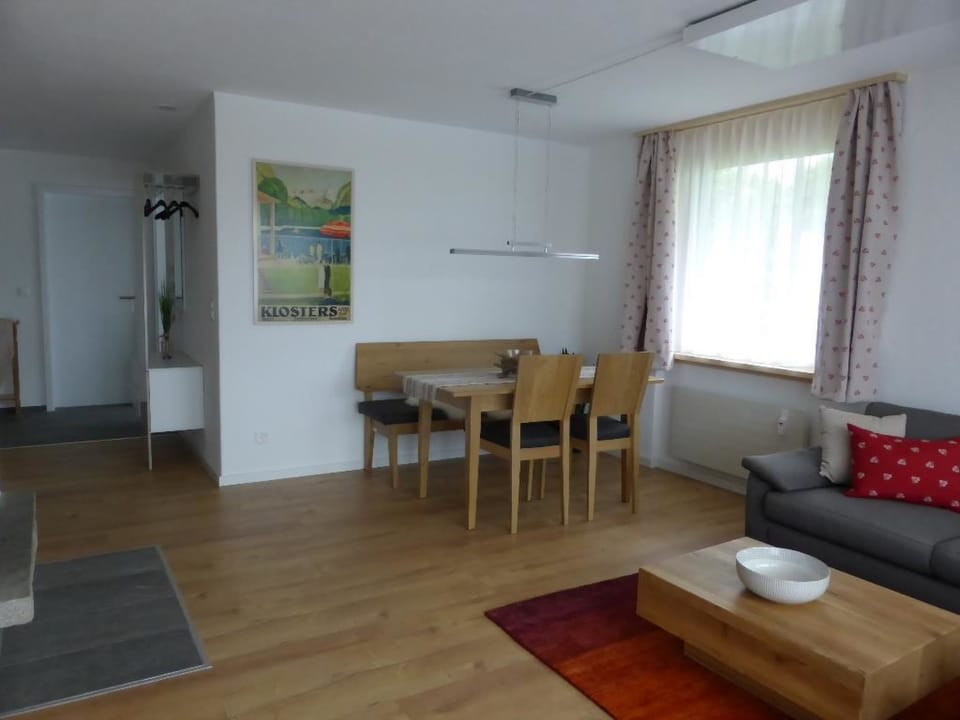Chesa Carnea 6 Appartement/Fewo, Dusche oder Bad, WC 3-Zimmerwohnung Apartment in Vorarlberg, Austria