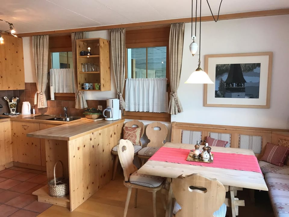 Sunni Appartement/Fewo, Dusche oder Bad, WC 2½-Zimmerwohnung Apartment in Davos