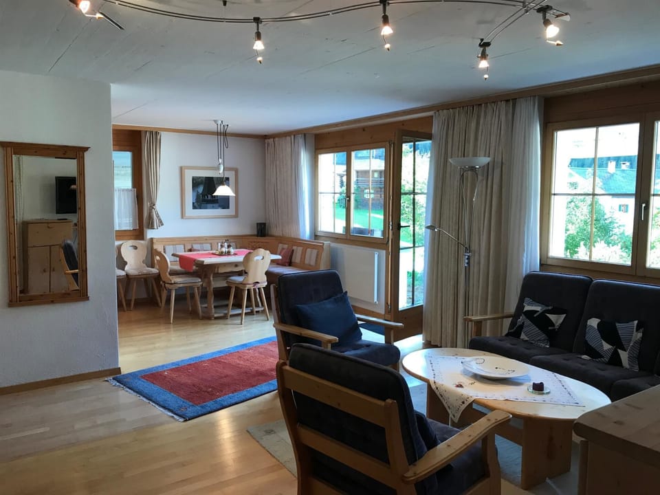 Sunni Appartement/Fewo, Dusche oder Bad, WC 2½-Zimmerwohnung Apartment in Davos