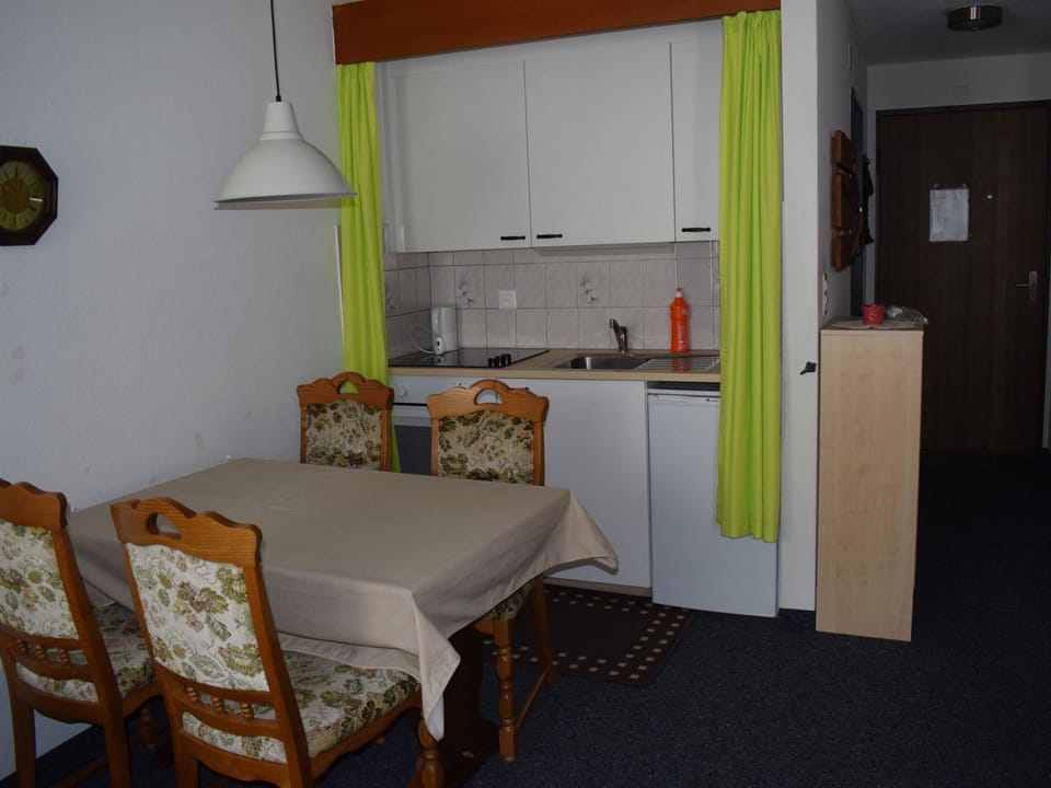 Bündawiese (Wieser) Appartement/Fewo, Dusche oder Bad, WC 1-Zimmerwohnung Apartment in Davos