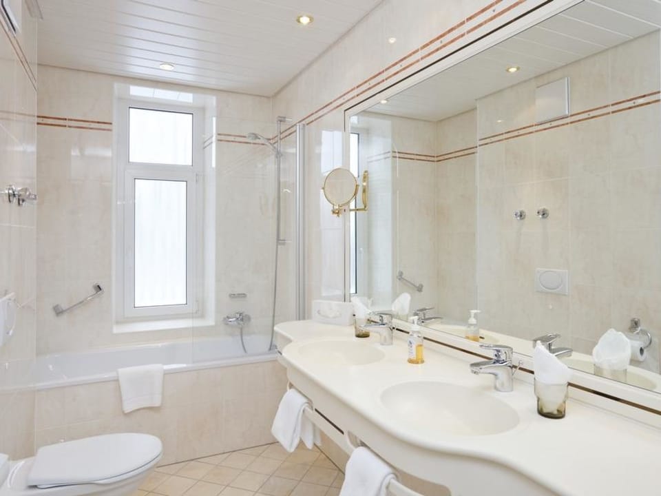 Ferienwohnung Hotel National Appartement/Fewo, Dusche oder Bad, WC Apartment in Davos