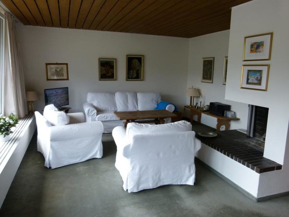 Penthouse Tgesa Tgampi T33 Appartement/Fewo, Bad, WC, 2 Schlafräume Apartment in Canton of Grisons