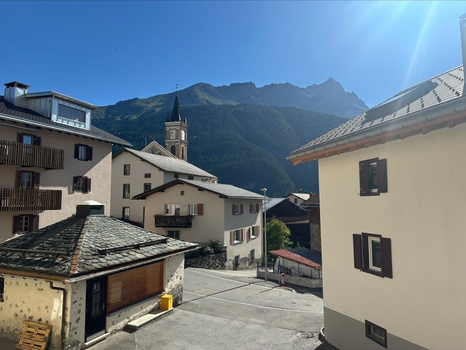 Bavegna Appartement/Fewo, Dusche und Bad, WC, 3 Schlafräume Apartment in Canton of Grisons