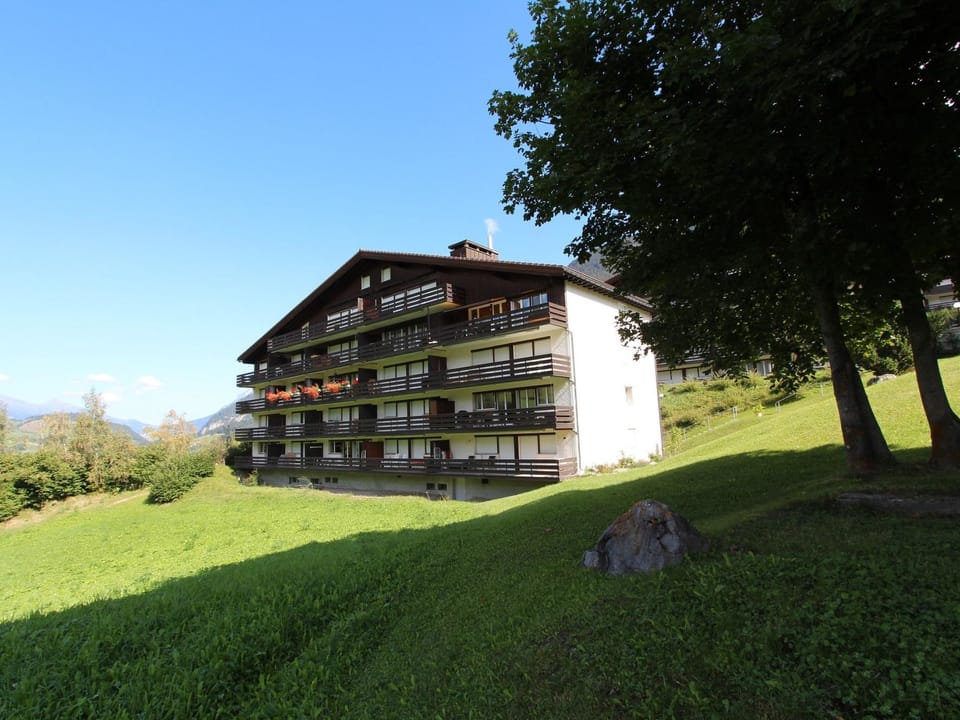 Las Vals D16 Appartement/Fewo, Dusche, WC, 3 Schlafräume Apartment in Canton of Grisons