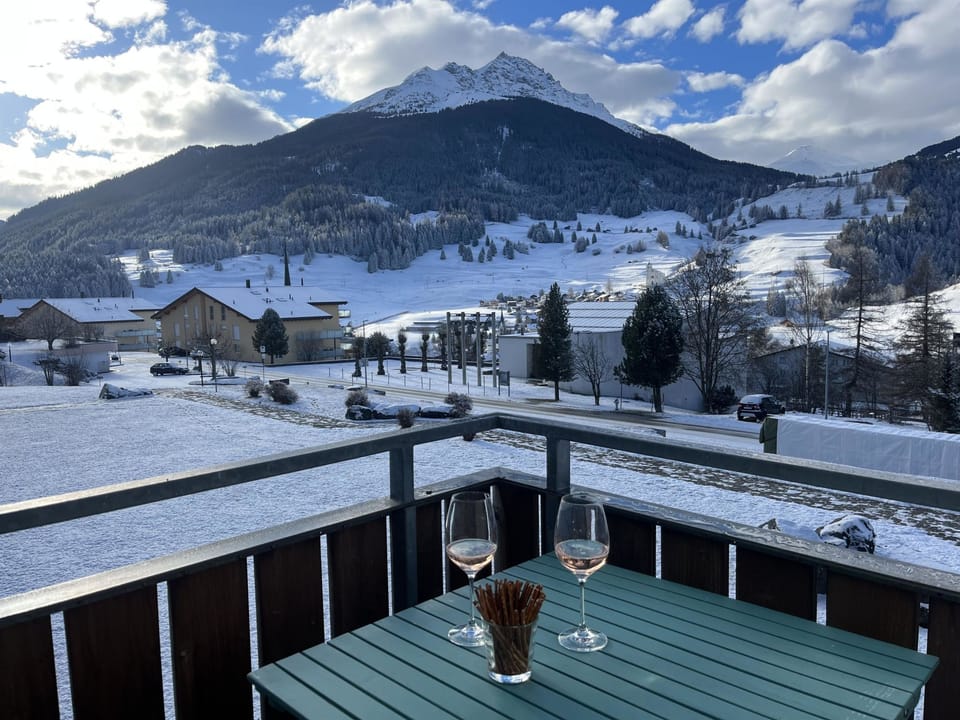 Satin Home Appartement/Fewo, Bad, WC Studio - 3 Betten Apartment in Canton of Grisons