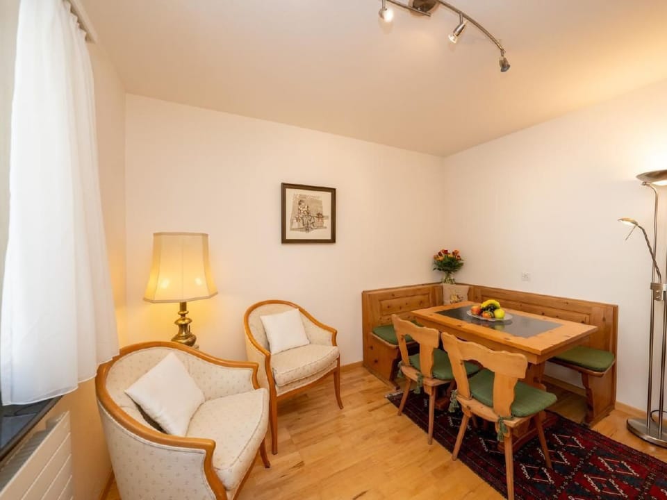 Chesa il purtretin Apartment in Samedan