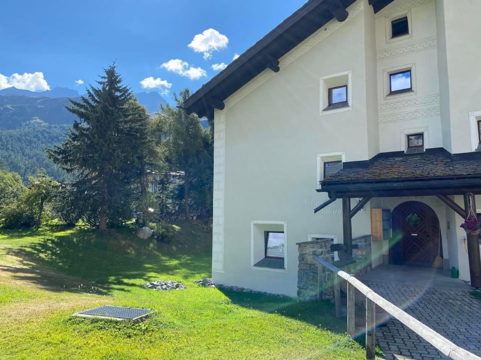 Chesa Muntanella Apartment in Samedan