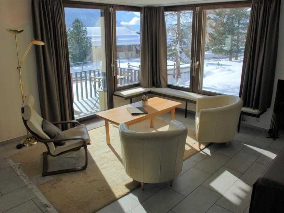 Arnica 2 La Punt Apartment in Canton of Grisons