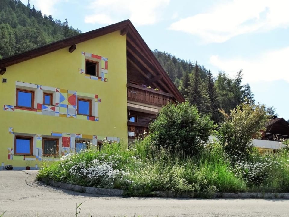 Ers Curtins Apartment in Canton of Grisons