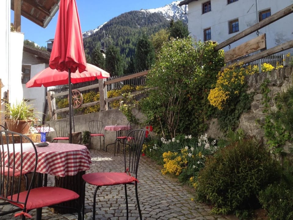 Chasa Jaro Apartment in Canton of Grisons