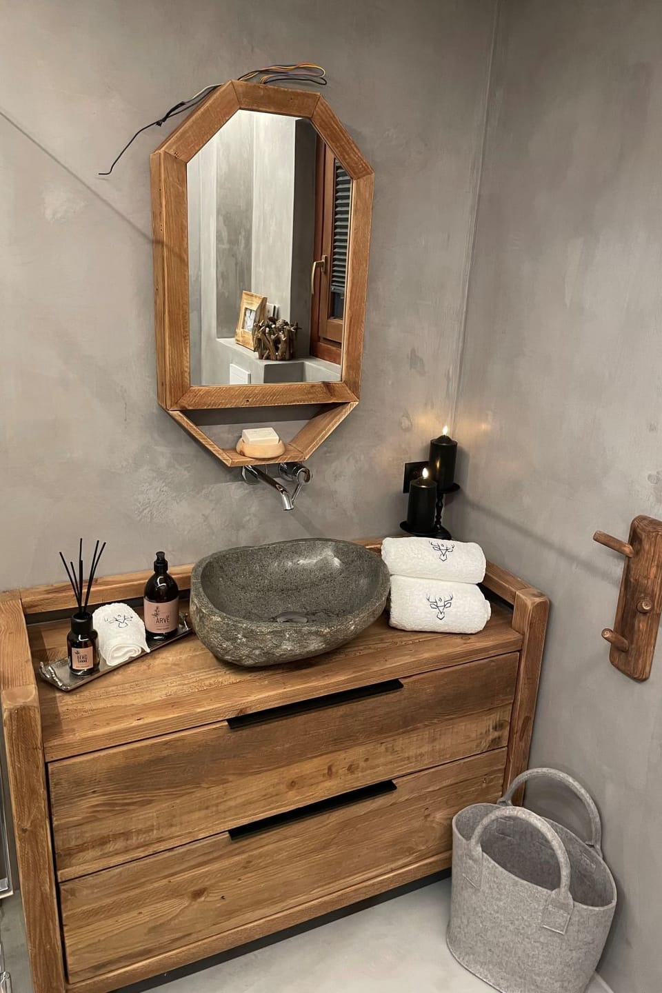 Bathroom / Wellness