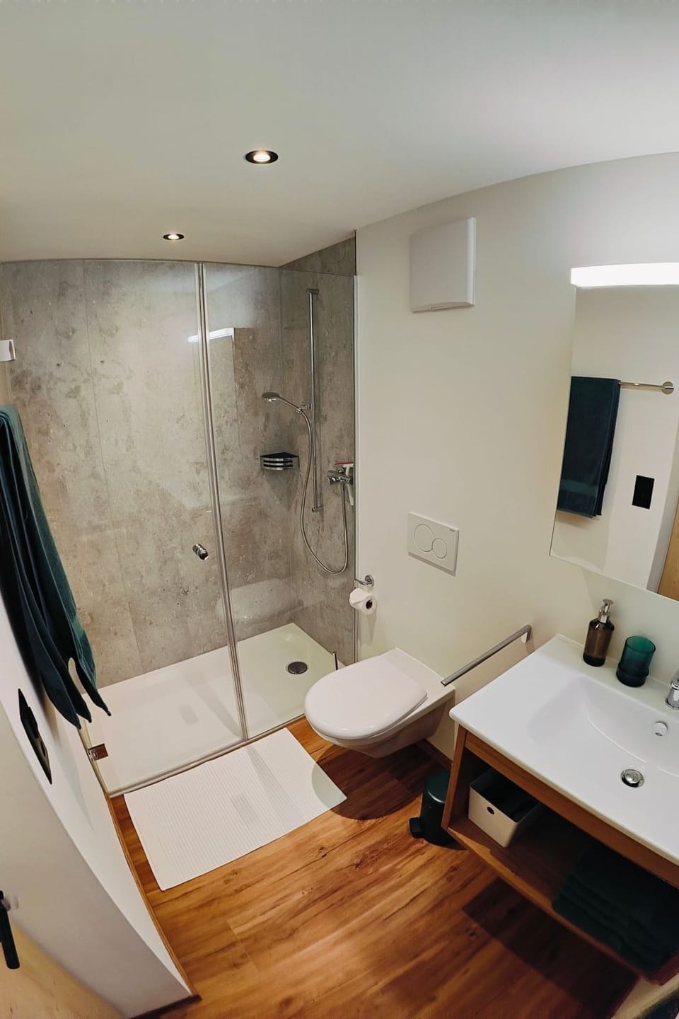 Bathroom / Wellness
