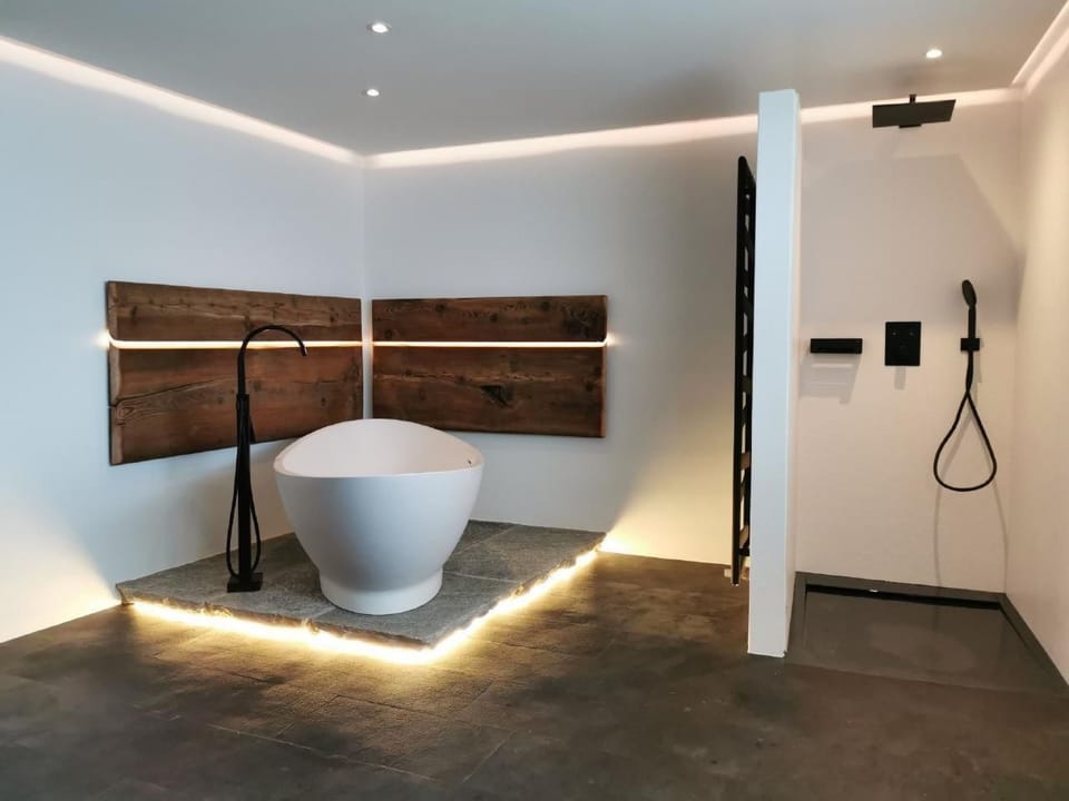 Maiensäss 5.5 Zi. freistehend und romantisch Vacation rental in Canton of Grisons