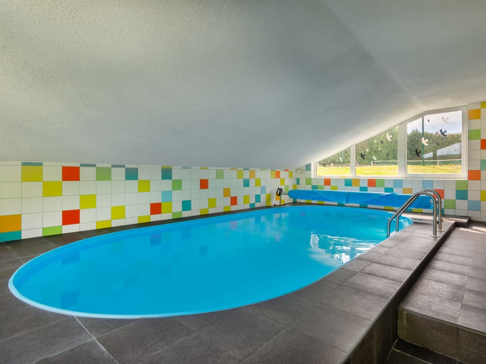Pool Indoor