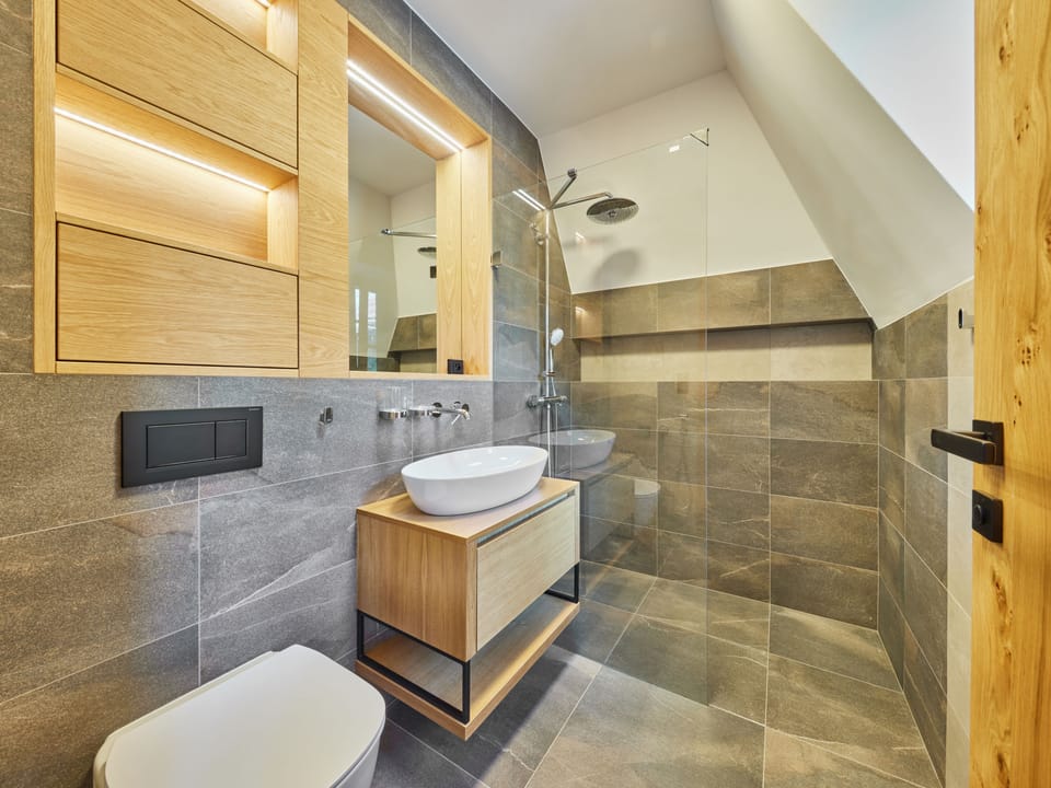Bathroom / Wellness