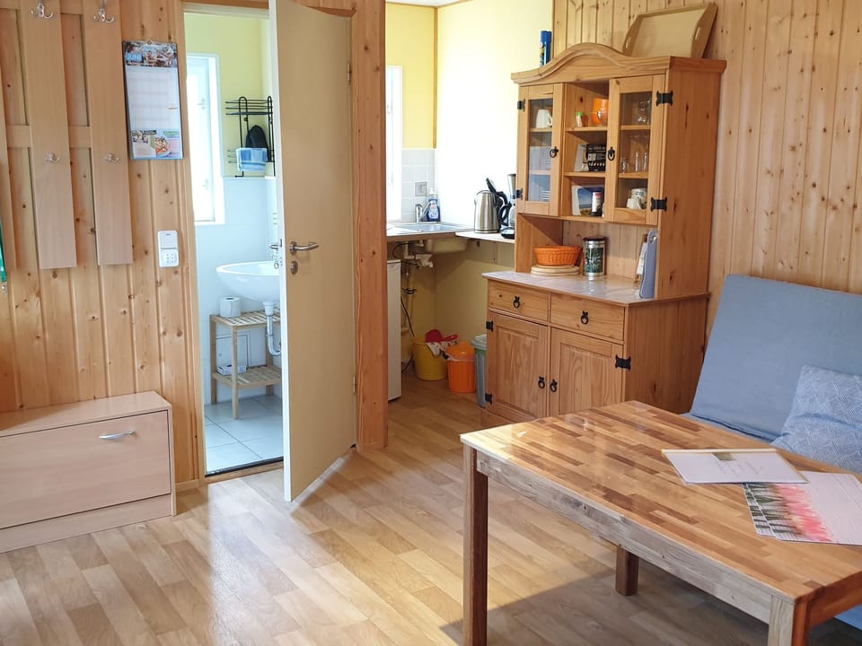 Holz-Bungalow mit Terrasse Apartment in Saxony-Anhalt, Germany