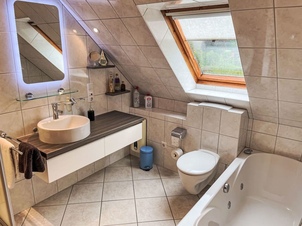 Bathroom / Wellness