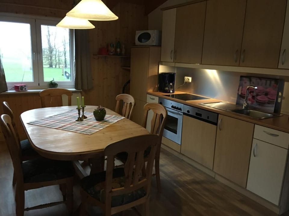 Kitchen / Dining Room